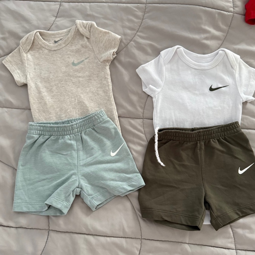 Nike Baby Clothing Set - White, Cream, Green